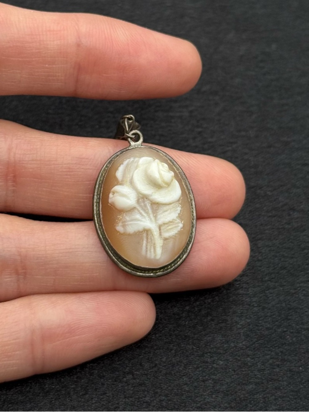 Vintage Sterling Silver Hand-Carved Shell Cameo Pendant 18” Necklace Rare
